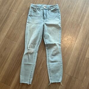 Good American Good Waist skinny jean size 4 / 27 in light blue wash